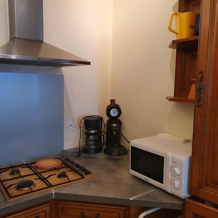 2 Frere Genestier Apartman Pontgibaud Kültér fotó